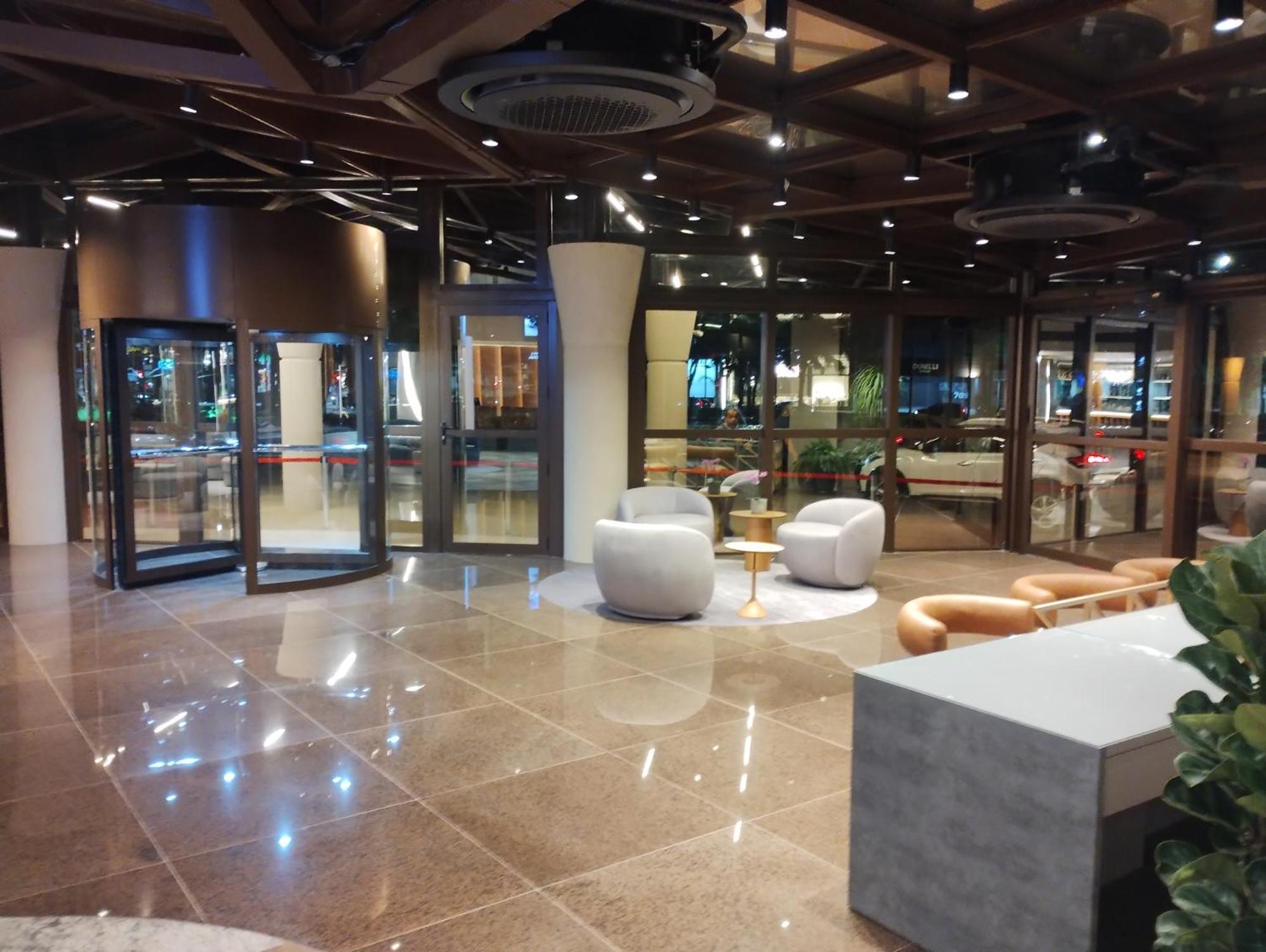 Lindo Flat Particular Em Moema Em Incrivel Hotel Administrado Por Gestora Americana, Sao Paulo
